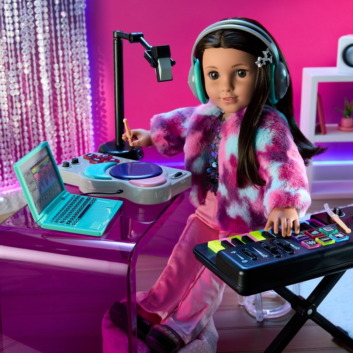 American Girl Releases First South Asian Girl Of The Year Doll Mashable