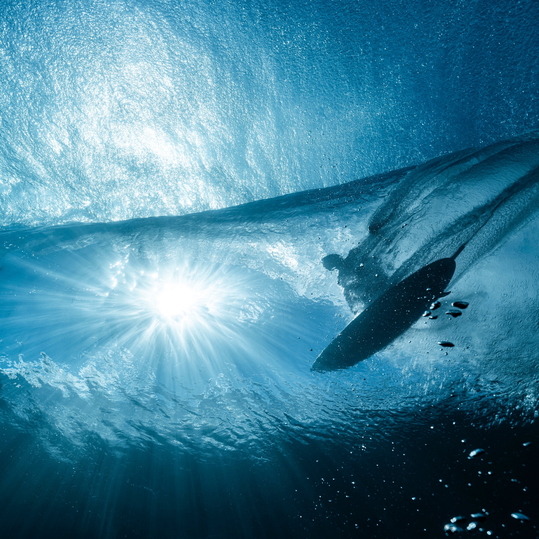 How A Photographer Takes Images Of Surfing In Teahupo o Tahiti The New York Times