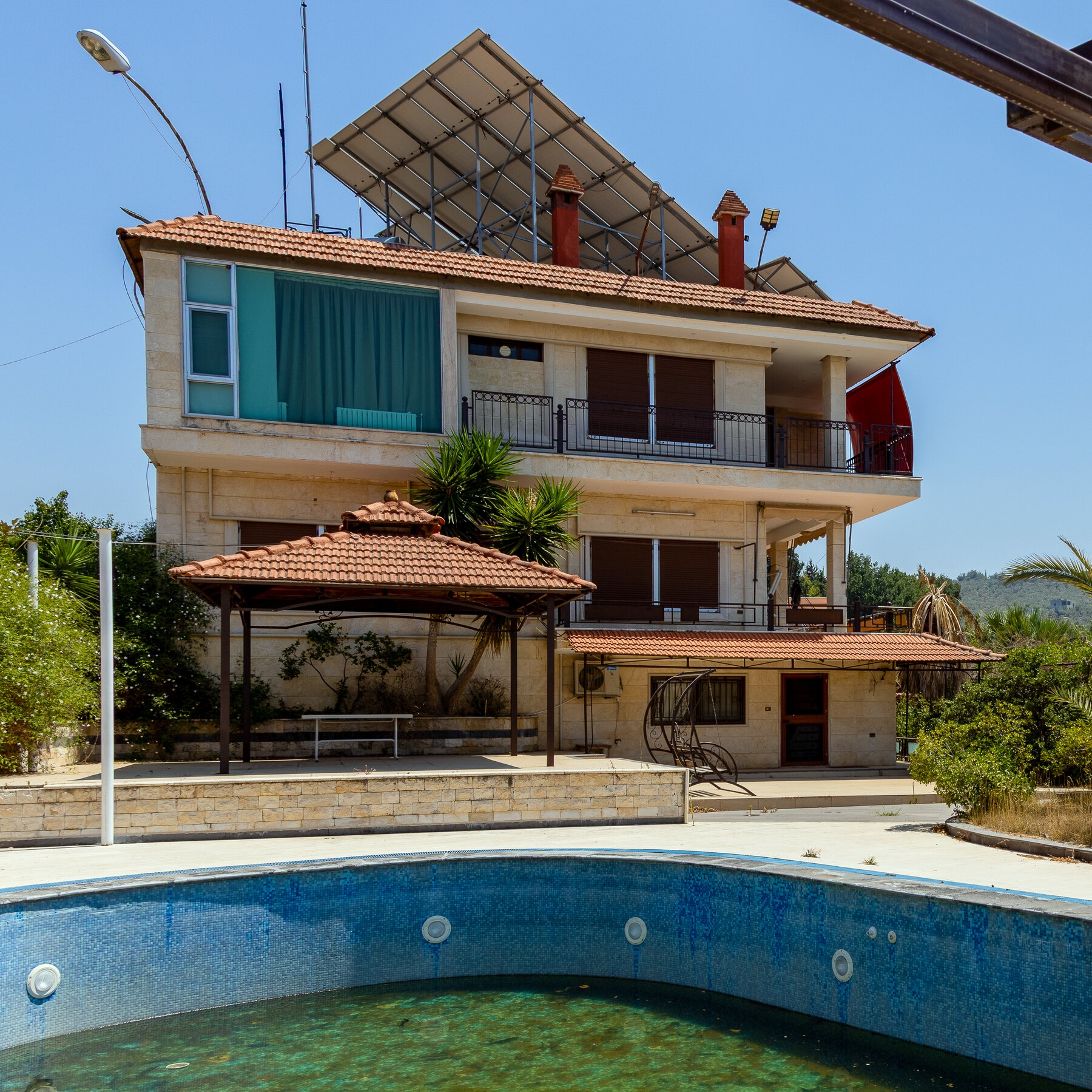 Inside The Reporting On Assad s Top Officials Who Fled Syria The New York Times