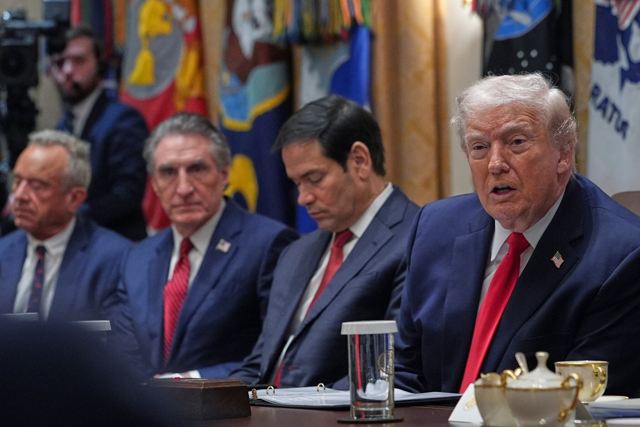 Opinion Who Has The Power In Trump s White House The New York Times