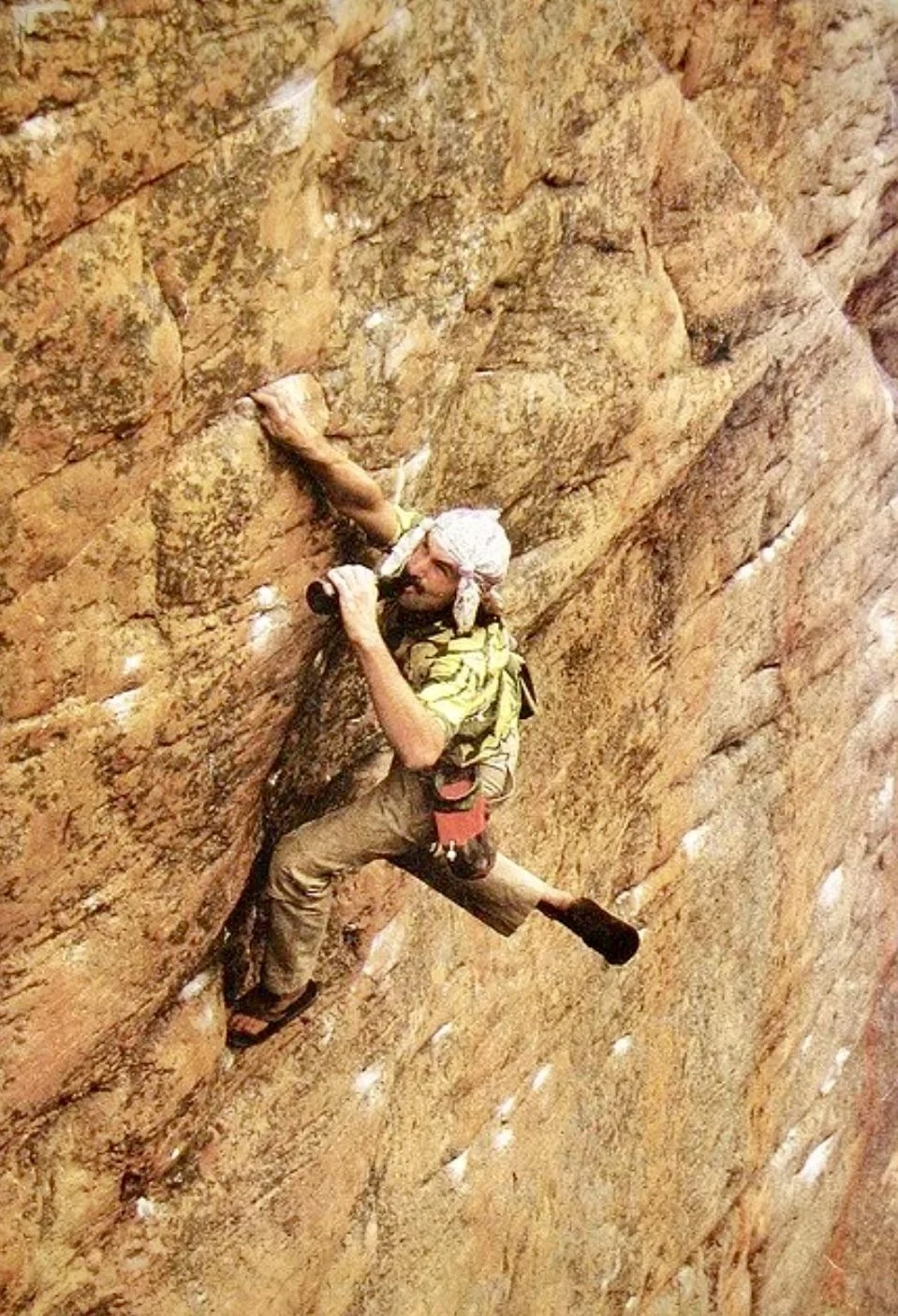 The Image Shows Czech Climber Adam Ondra Tackling El Capitan In Yosemite National Park One Of The Most Famous And Challenging Rock Faces In The World R interestingasfuck