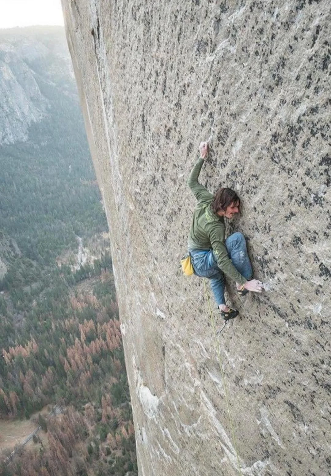 The Image Shows Czech Climber Adam Ondra Tackling El Capitan In Yosemite National Park One Of The Most Famous And Challenging Rock Faces In The World R interestingasfuck