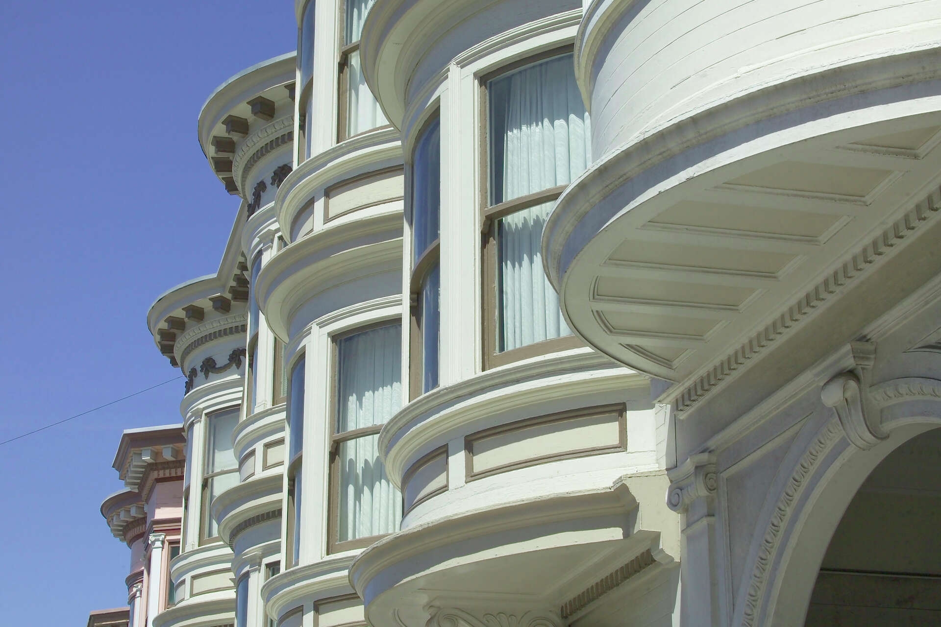 The Story Behind San Francisco s Iconic Bay Windows