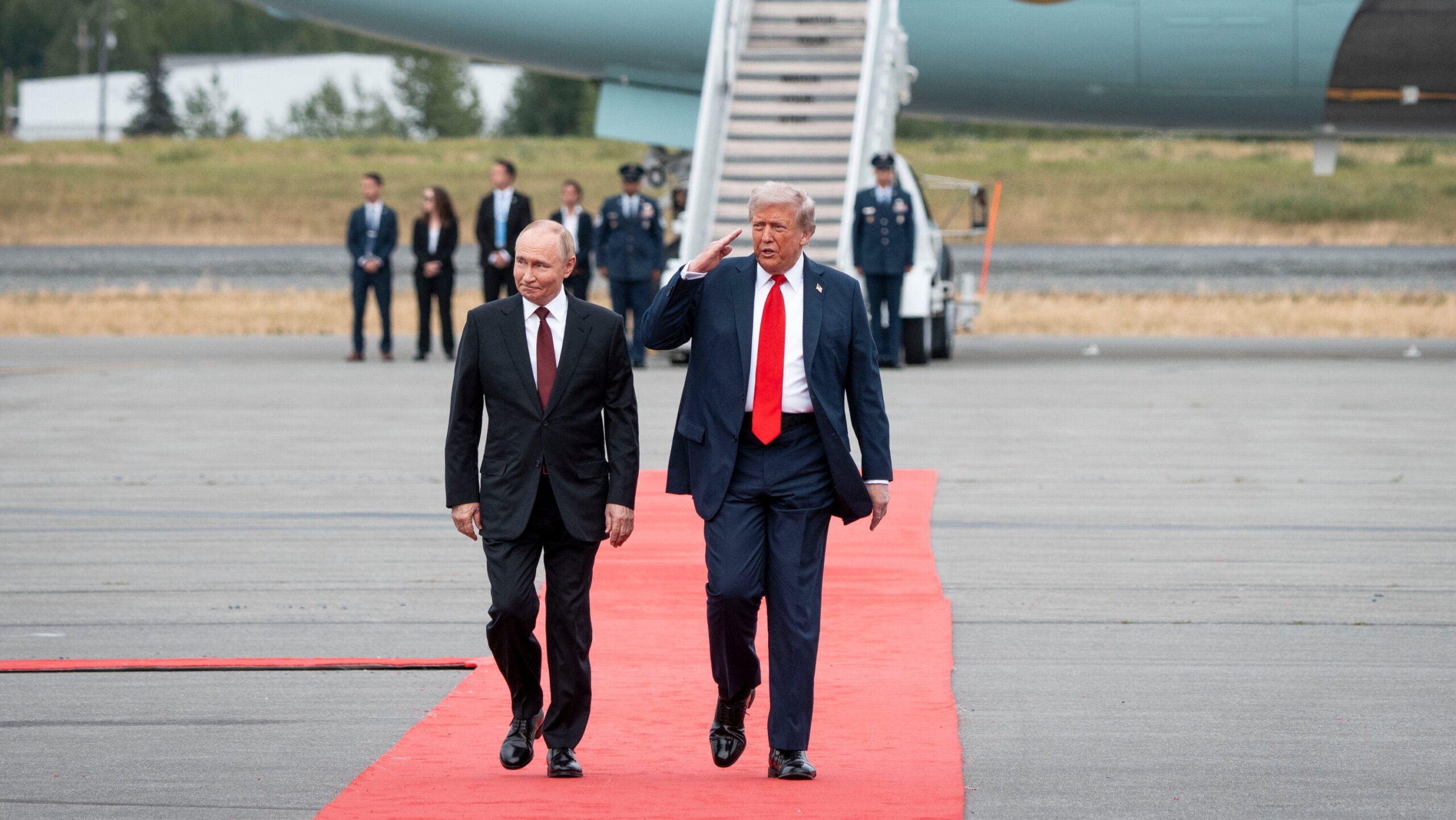 red carpet figure informally