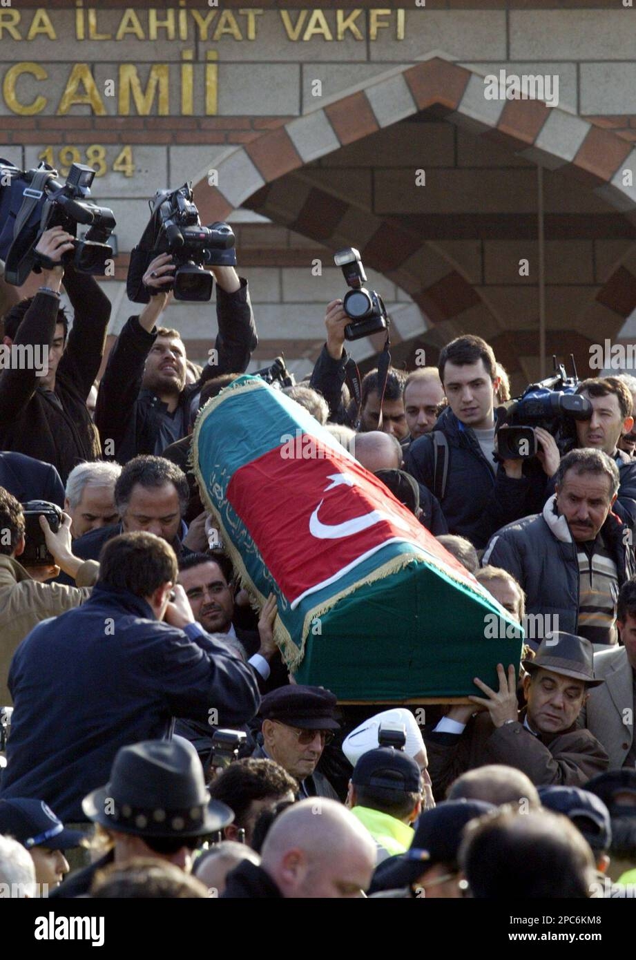 ahmet ertegun burial grounds